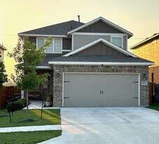Room in House on Spinnaker Loop in Niederwald, TX - Building Photo