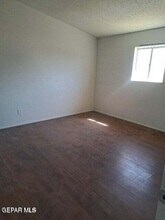 623 NE Davis St in Fabens, TX - Building Photo - Building Photo