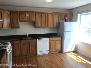 112 Morris Ave in Long Branch, NJ - Building Photo - Building Photo