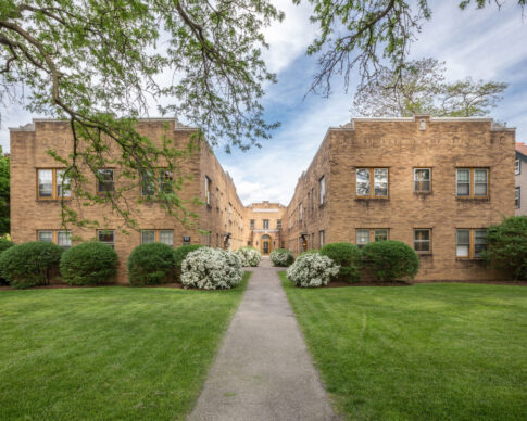 Oliver Court in Rochester, NY - Building Photo