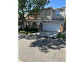 4660 W Naomi Way in Fresno, CA - Building Photo