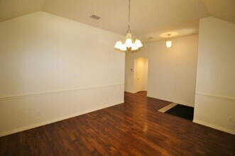 5316 Lake Gardens Drive in Grand Prairie, TX - Building Photo - Building Photo
