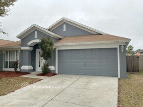 10207 Hunters Haven Blvd in Riverview, FL - Foto de edificio - Building Photo