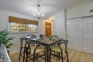 2804 Canterbury Rd in Ann Arbor, MI - Building Photo - Building Photo