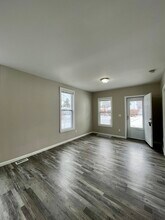 13128 Balsam St in Southgate, MI - Building Photo - Building Photo