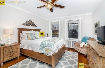 250 Commonwealth Ave, Unit 20 in Boston, MA - Foto de edificio - Building Photo