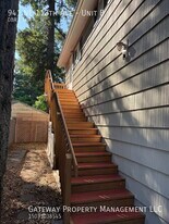 941 NE 113th Ave in Portland, OR - Building Photo