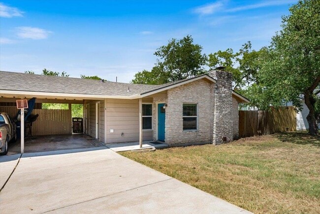 5802 Gloucester Ln in Austin, TX - Building Photo - Building Photo