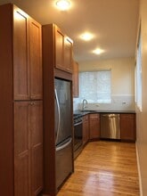 274 New York Ave, Unit Apt C in Huntington, NY - Foto de edificio - Building Photo