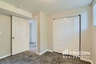 667 W 2200 N in Clinton, UT - Building Photo - Building Photo