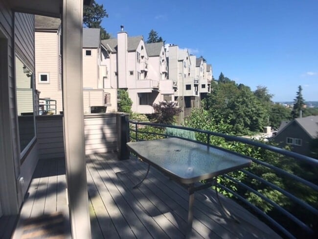 property at 1661 SW Montgomery Dr