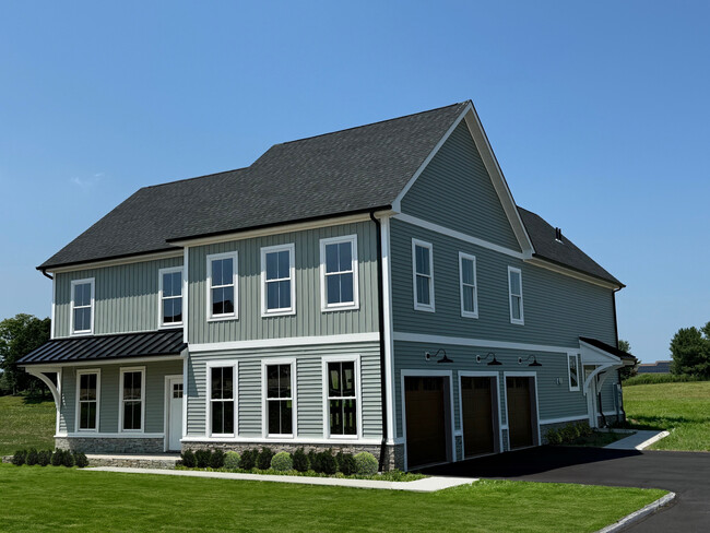 Farmview Estates in North Haven, CT - Foto de edificio - Building Photo