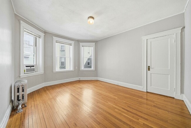 131 Park Dr in Boston, MA - Building Photo - Building Photo