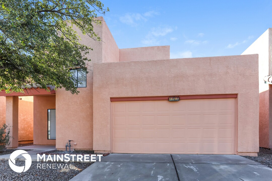 1764 E Calle Grandiosa in Tucson, AZ - Building Photo