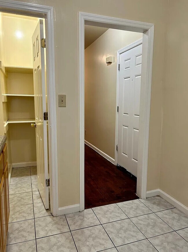 318 16th Ave, Unit 2L in Newark, NJ - Building Photo - Building Photo
