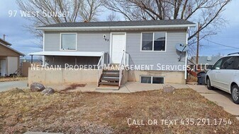 97 W Sunset Dr in Cedar City, UT - Building Photo
