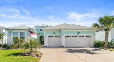 8411 Coral Reef Wy in Panama City Beach, FL - Building Photo - Building Photo