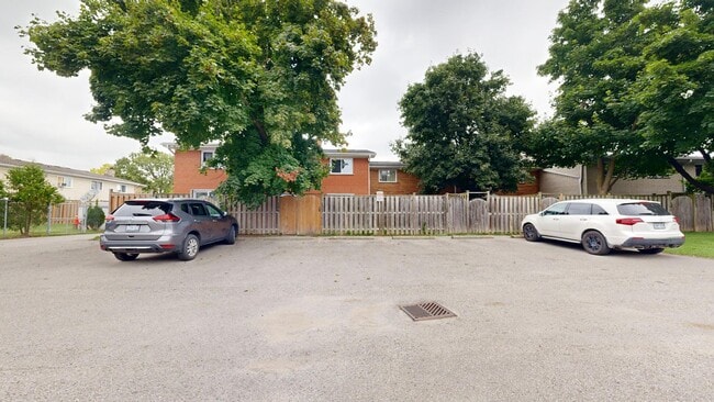 157 Arbour Glen Crescent in London, ON - Building Photo - Building Photo