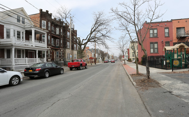 67 Morris Street Apartments in Albany, NY - Building Photo - Building Photo