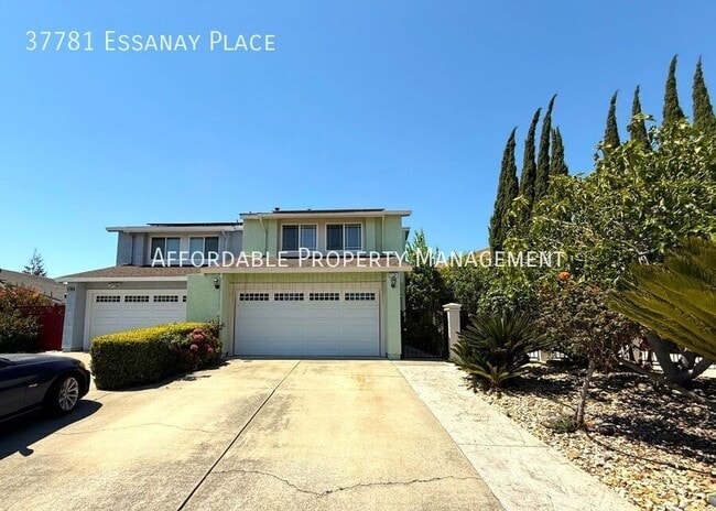 property at 37781 Essanay Pl