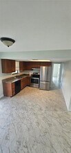 6502 Kenwood Rd in Fort Pierce, FL - Building Photo - Building Photo