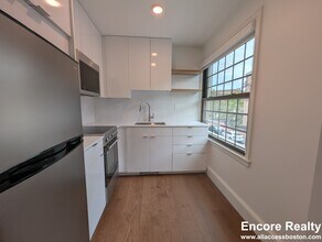 1200 Massachusetts Ave in Cambridge, MA - Building Photo - Building Photo