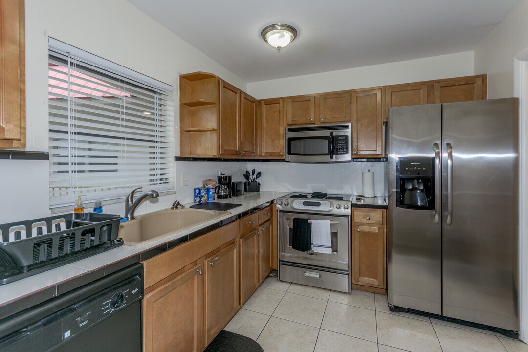 308 Southwind Ct in North Palm Beach, FL - Foto de edificio