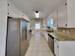 502 Silver Maple Ln in Woodstock, GA - Building Photo - Building Photo
