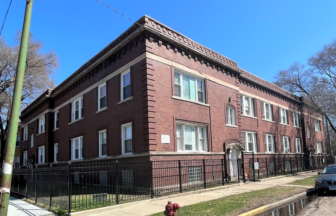 7153 S Parnell Ave in Chicago, IL - Building Photo