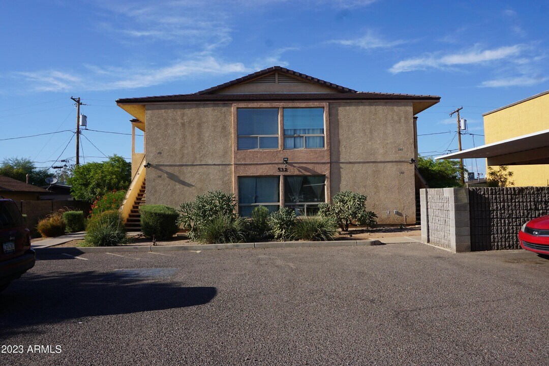 532 W 9th St in Mesa, AZ - Building Photo