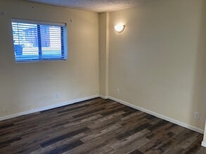 2608 N Webb Rd, Unit 5 in Grand Island, NE - Building Photo - Building Photo