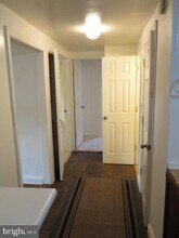 6712 Breezy Dr in Warrenton, VA - Foto de edificio - Building Photo