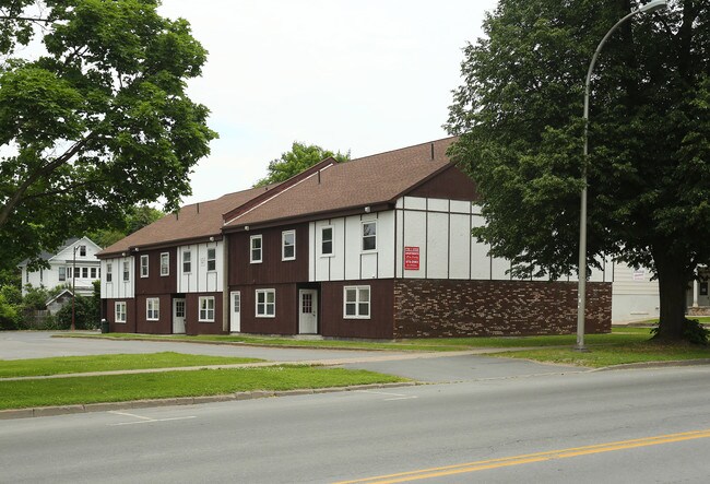 62 Broad St in Plattsburgh, NY - Building Photo - Building Photo