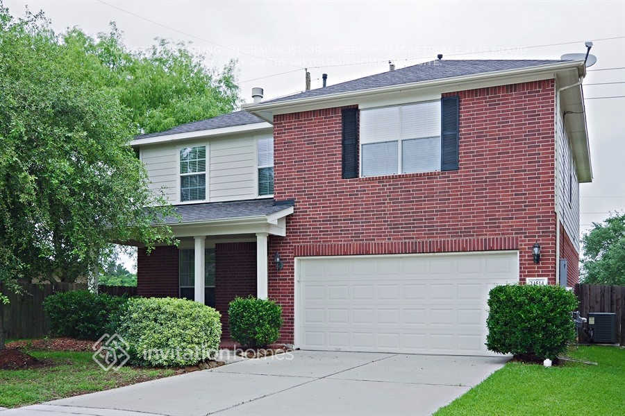 24514 Kestrel View in Katy, TX - Building Photo