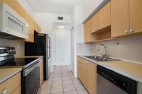 7085 Nova Dr, Unit 319 in Davie, FL - Building Photo - Building Photo