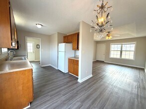 935 Lindsey Dr in Clarksville, TN - Building Photo - Building Photo