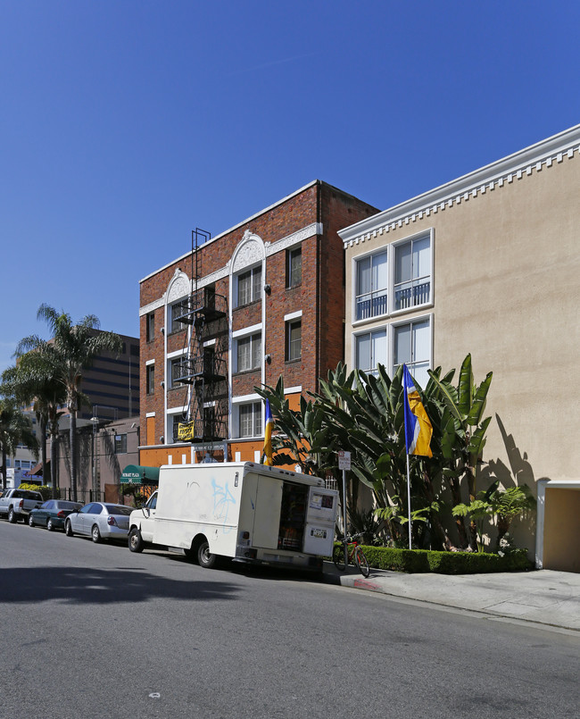 The Victorian in Los Angeles, CA - Building Photo - Building Photo