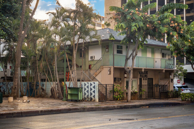 204 Kuhio Ave in Honolulu, HI - Building Photo - Building Photo