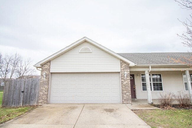 2225 Bridgewater Cir