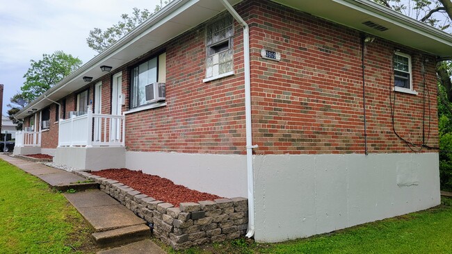 3909 Vest Ave, Unit A in St. Louis, MO - Building Photo - Building Photo