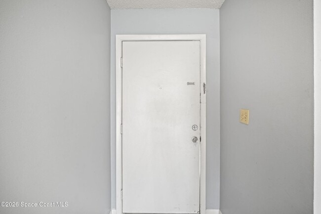 3799 S Banana River Blvd, Unit 505 in Cocoa Beach, FL - Foto de edificio - Building Photo