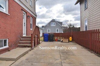 204 Burgess Ave in East Providence, RI - Building Photo - Building Photo