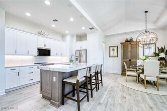 6984 Saona CT in Naples, FL - Building Photo - Building Photo