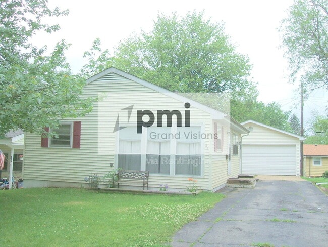 property at 31 Sickles Dr