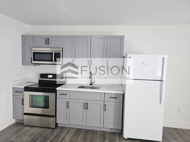 1731 Alcazar Dr in Miramar, FL - Building Photo - Building Photo