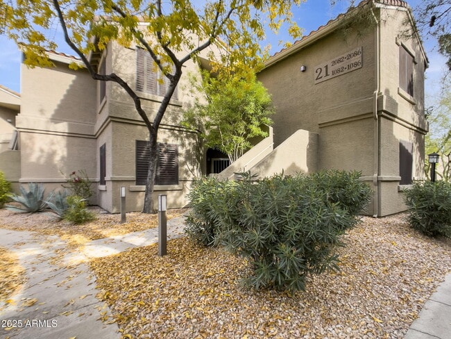 property at 15151 N Frank Lloyd Wright Blvd