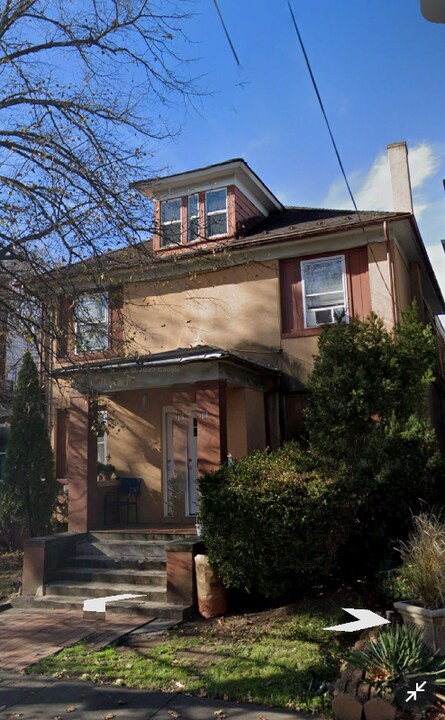 111 Old River Rd in Wilkes-Barre, PA - Building Photo