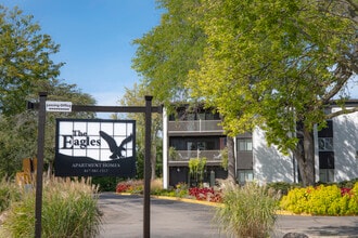 The Eagles in Elk Grove Village, IL - Building Photo - Building Photo