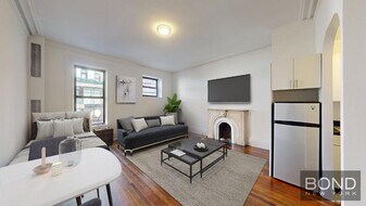 39 E 65th St in New York, NY - Building Photo