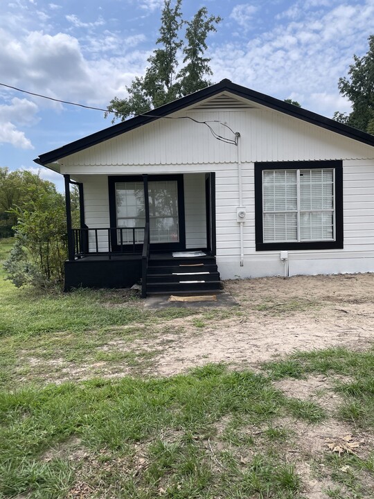 721 VZ County Road 4409 in Ben Wheeler, TX - Building Photo